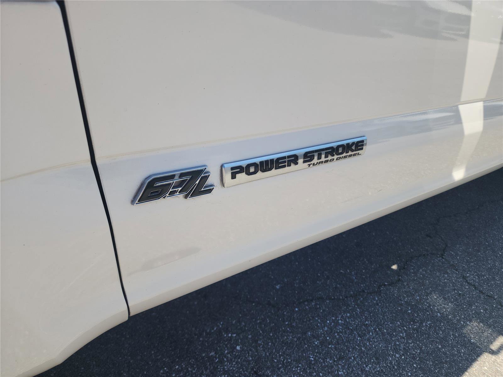 Used 2017 Ford F350 Platinum w/ FX4 Off-Road Package AWD/4WD image 10