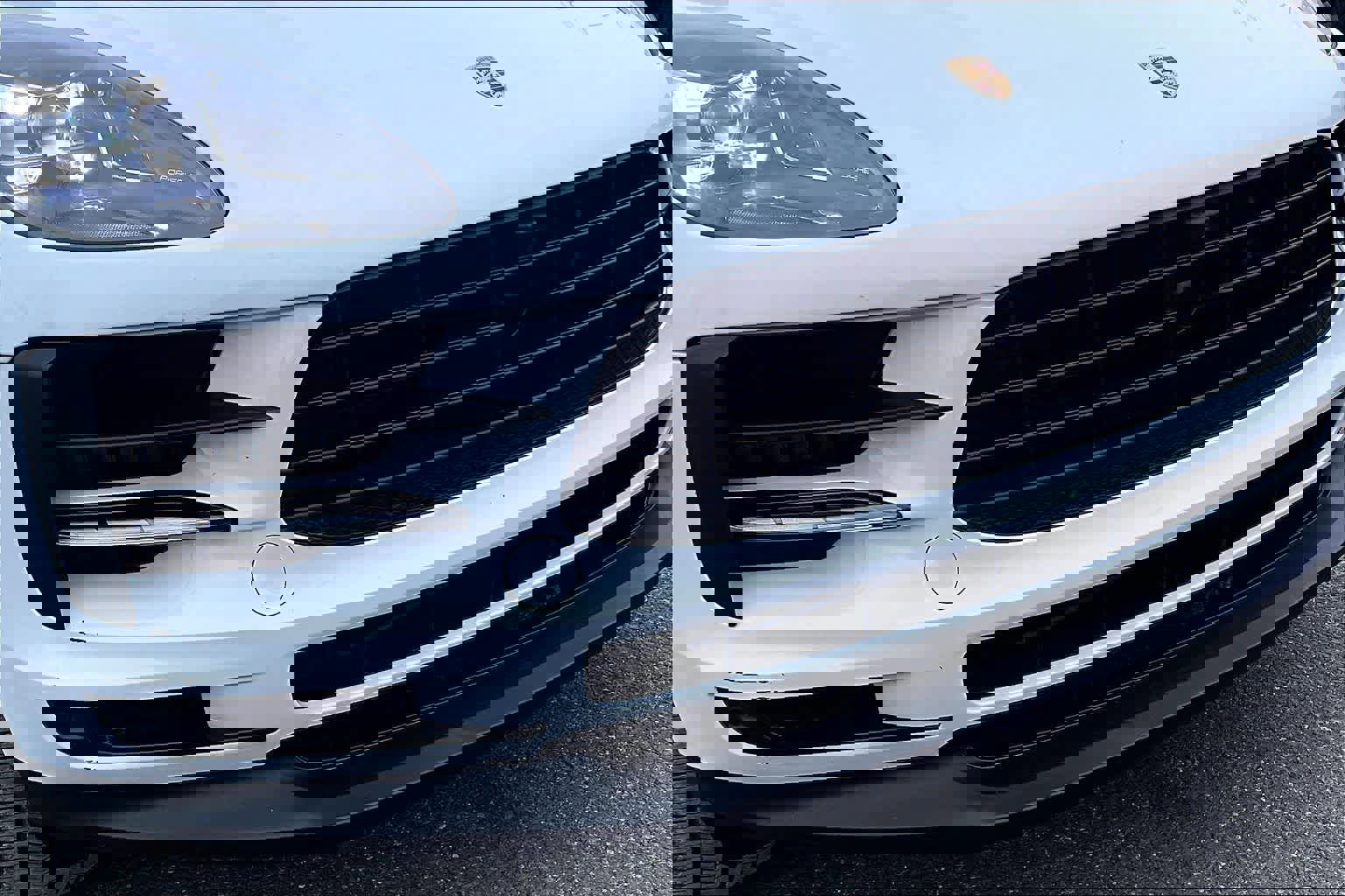 Used 2020 Porsche Macan S image 33