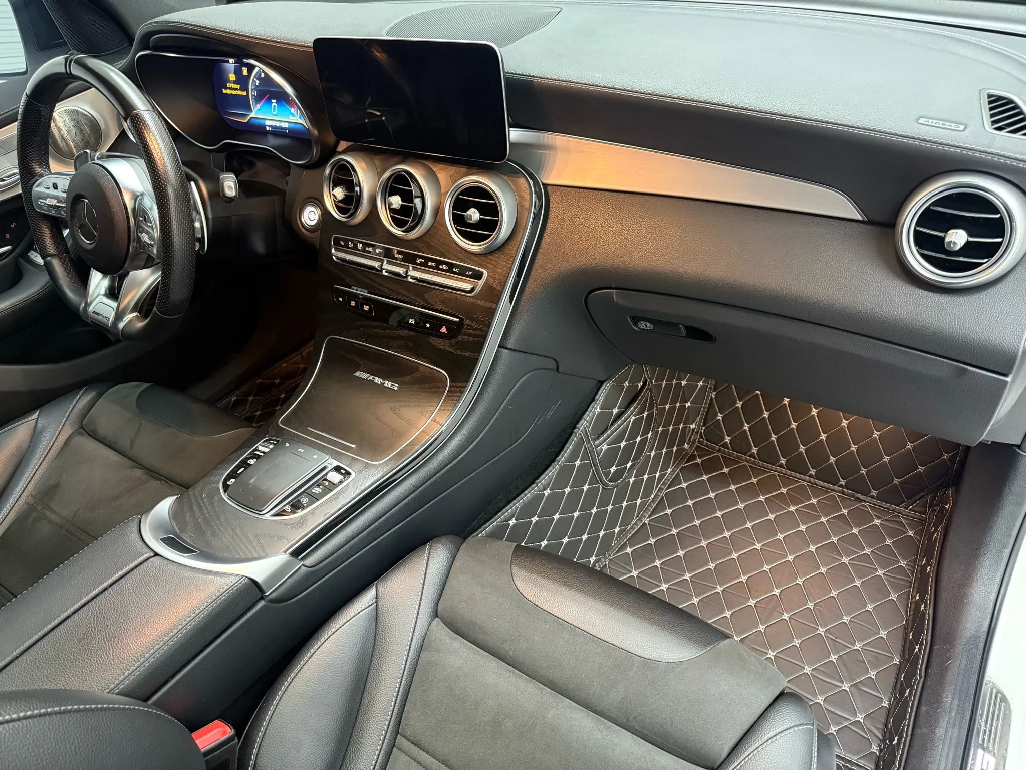 Used 2021 Mercedes-Benz GLC 63 AMG 4MATIC Coupe w/ AMG Night Package image 10