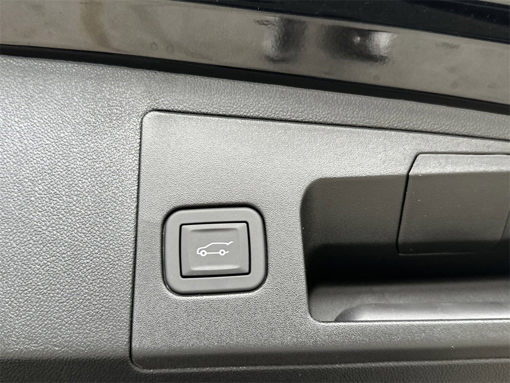 New 2026 Cadillac XT5 Premium Luxury w/ Driver Assist Package image 33