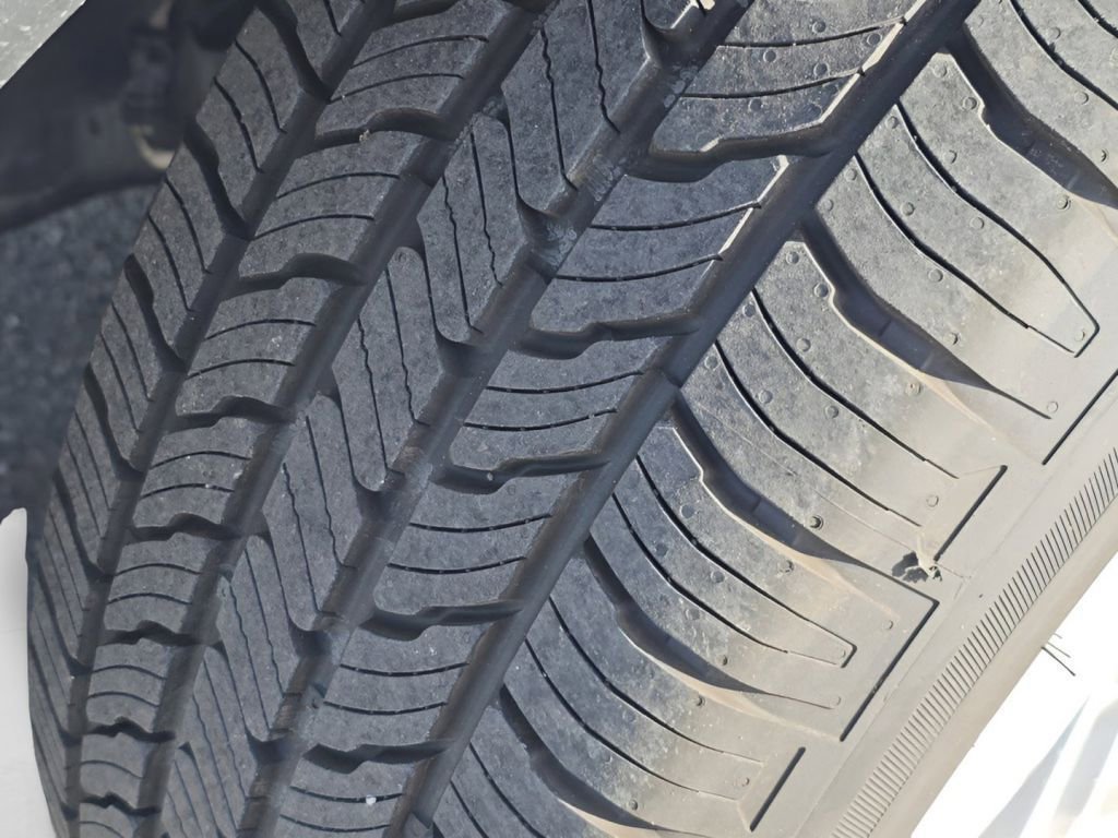 Used 2022 Ford Explorer XLT w/ Equipment Group 202A image 20