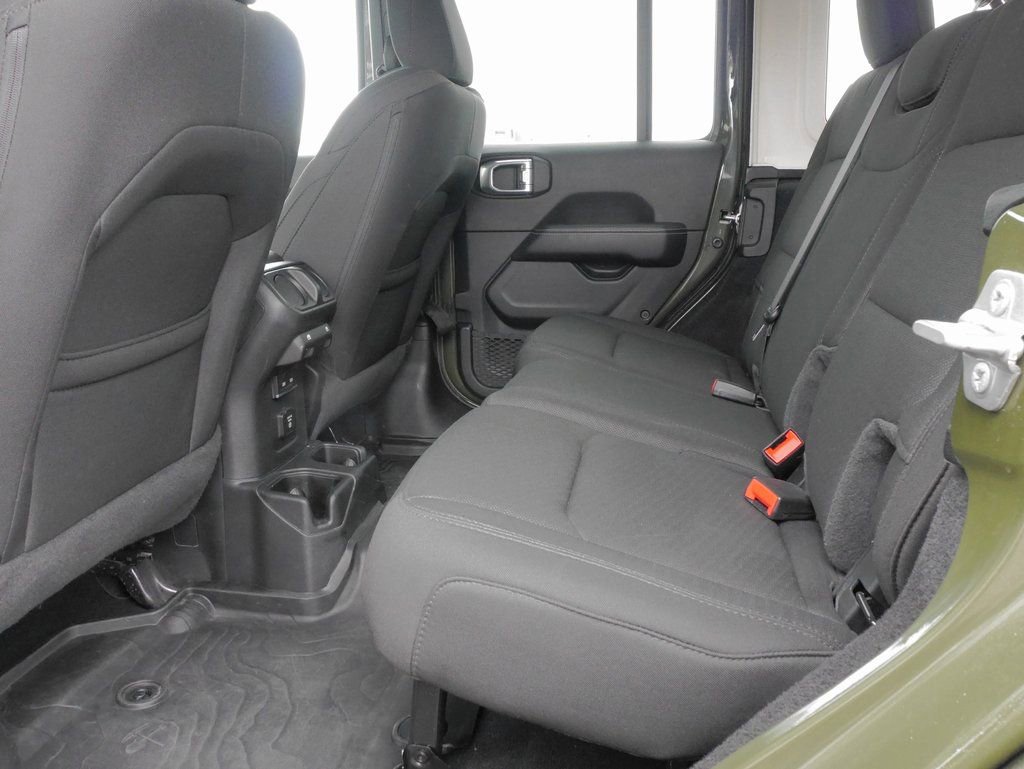 Used 2021 Jeep Wrangler Unlimited Sahara w/ Uconnect 4C Nav & Sound Group image 18