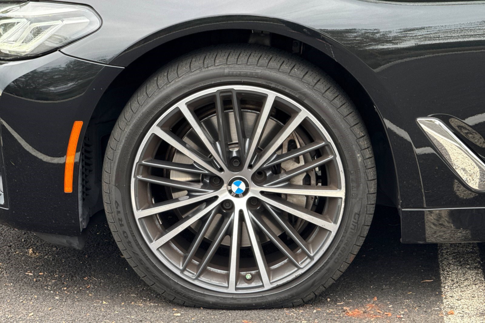 Certified 2023 BMW 540i w/ Premium Package image 35