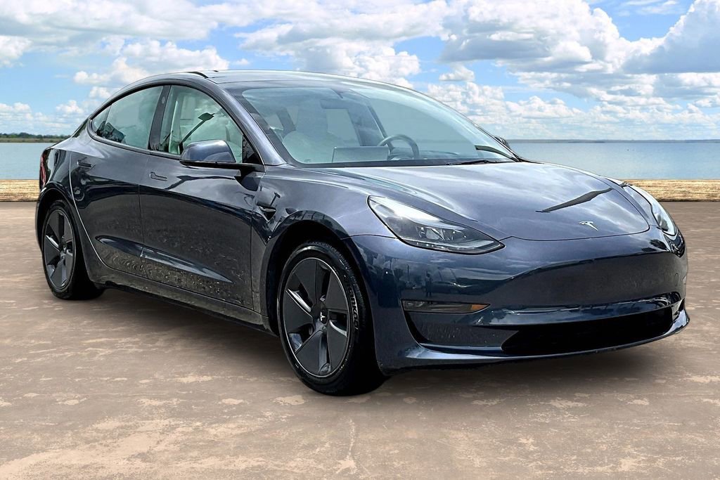 Used 2023 Tesla Model 3 Standard Range RWD image 3