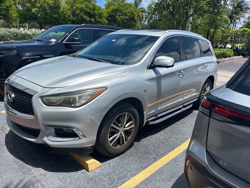 Used 2017 INFINITI QX60 FWD w/ Premium Plus Package