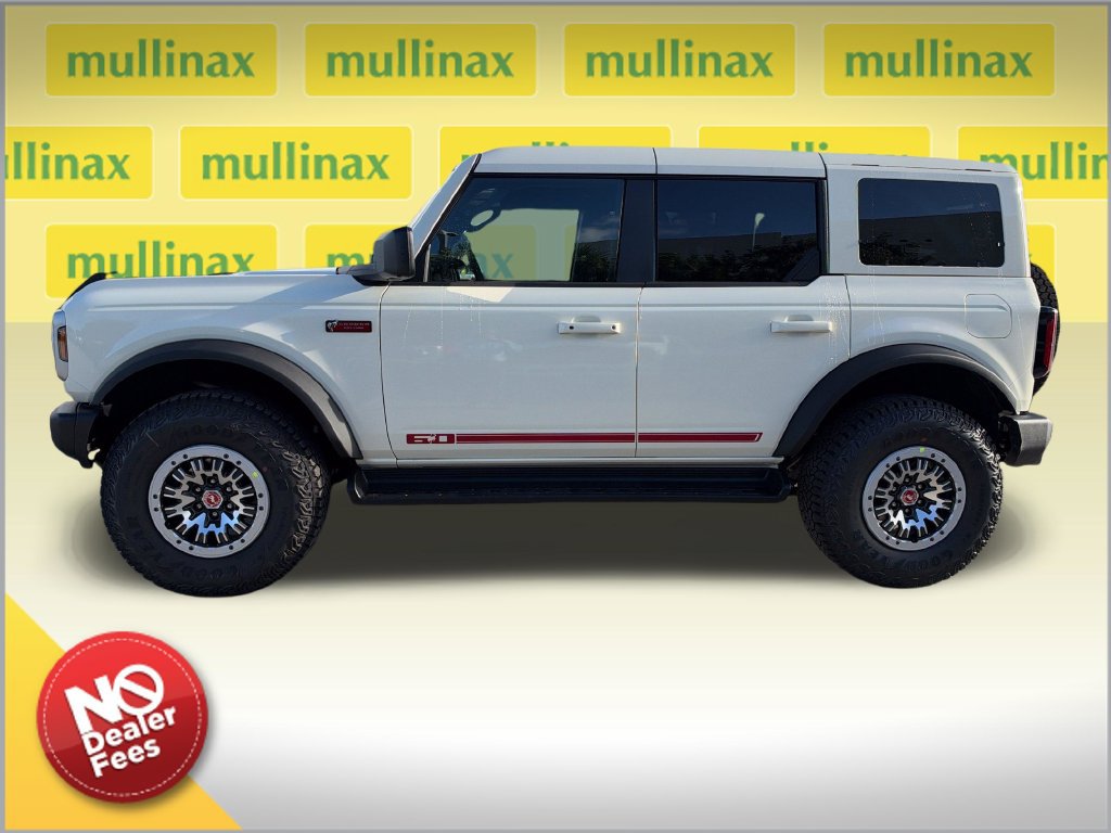 New 2026 Ford Bronco Outer Banks w/ Sasquatch Package AWD/4WD image 2
