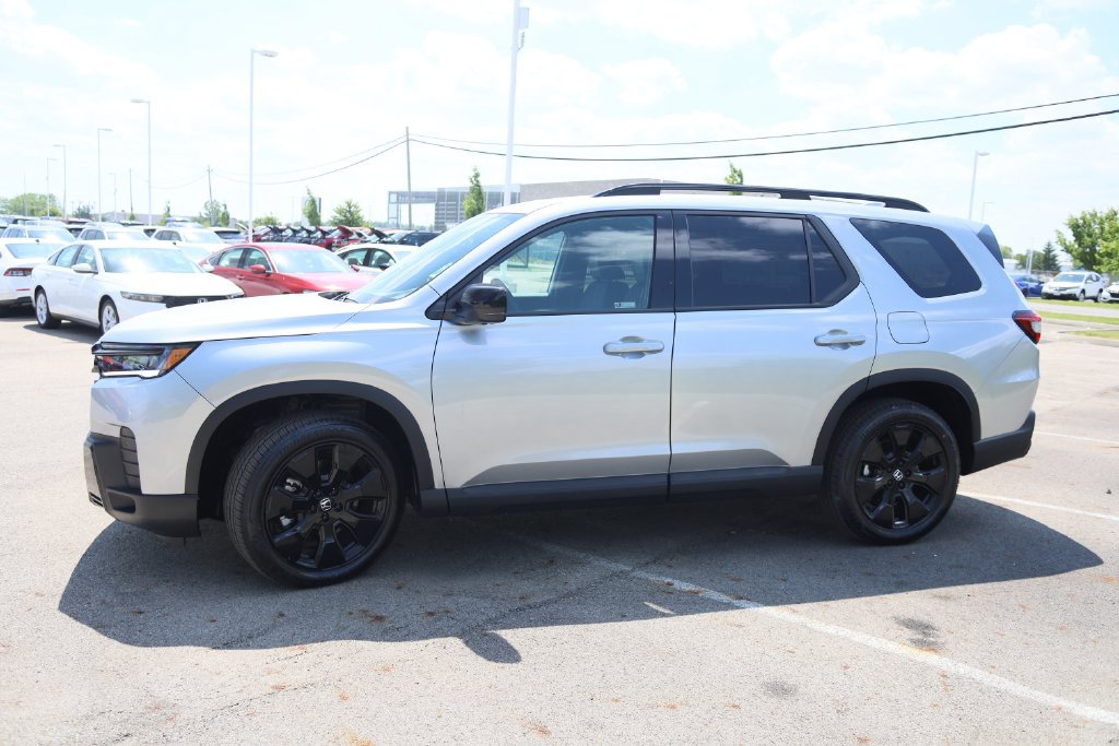 New 2026 Honda Pilot Black Edition image 8