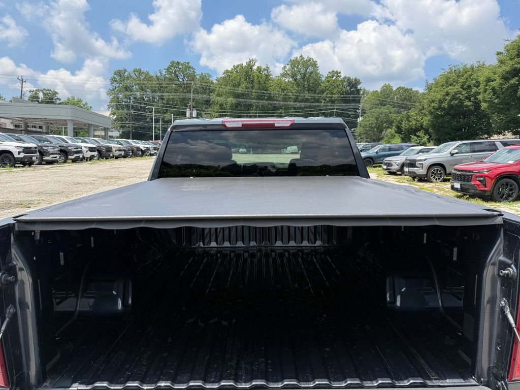 Used 2022 Chevrolet Silverado 1500 RST w/ LPO, Blackout Package AWD/4WD image 21
