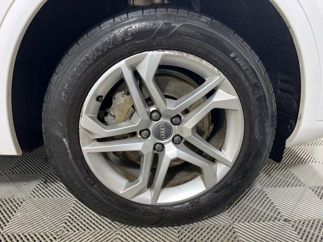 Used 2018 Audi Q5 2.0T Premium w/ Convenience Package image 23