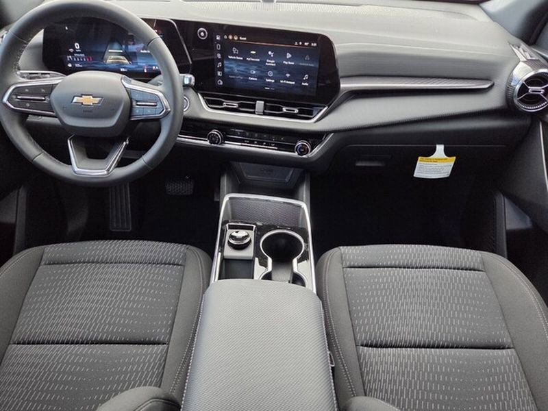 New 2026 Chevrolet Equinox LT image 10