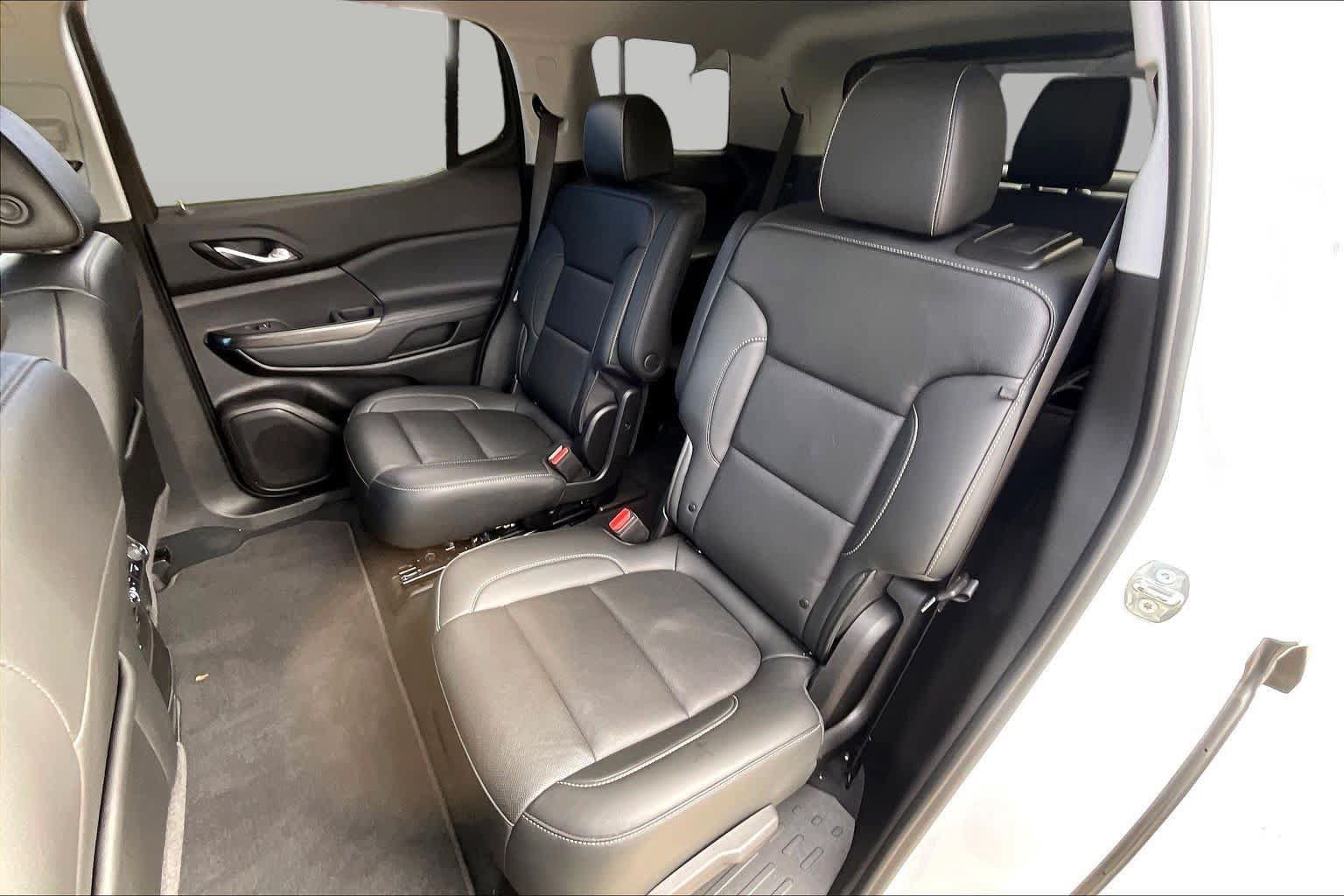 Used 2022 GMC Acadia SLT w/ Technology Package FWD image 20