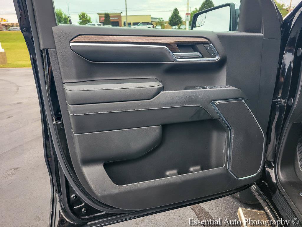 Certified 2024 Chevrolet Silverado 1500 LT AWD/4WD image 25