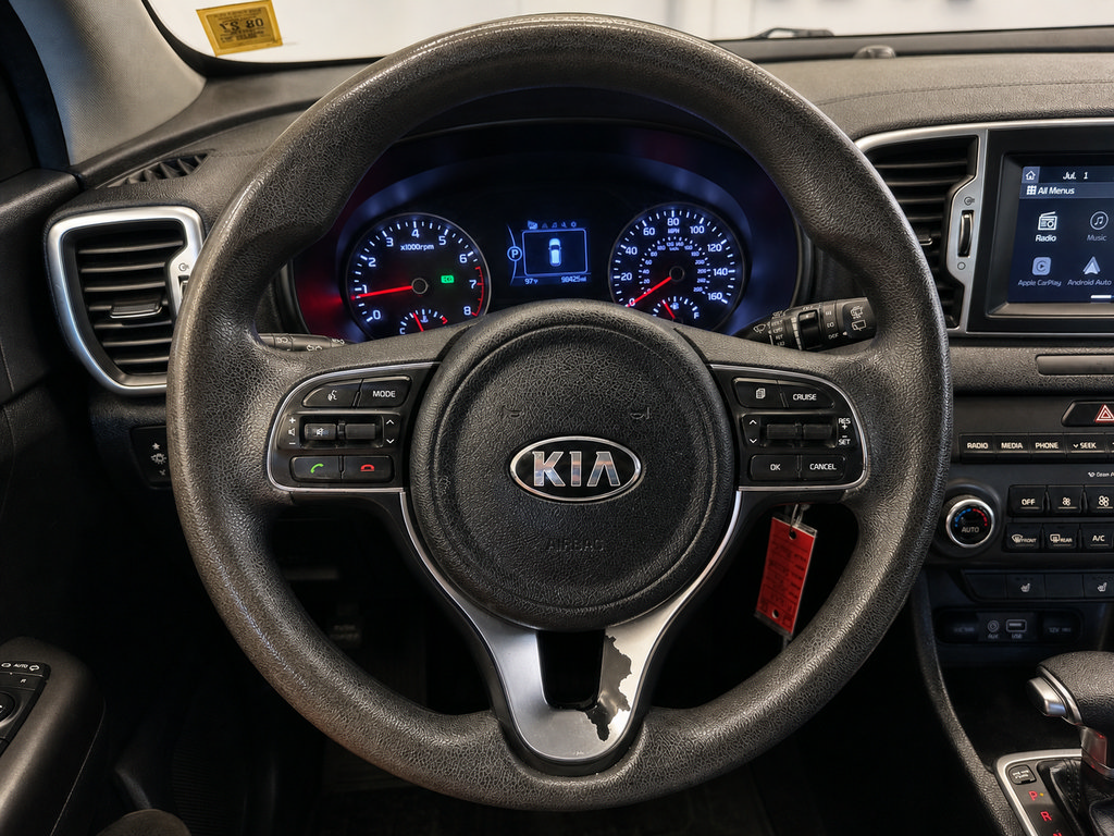 Used 2018 Kia Sportage LX w/ LX Technology Package FWD image 3