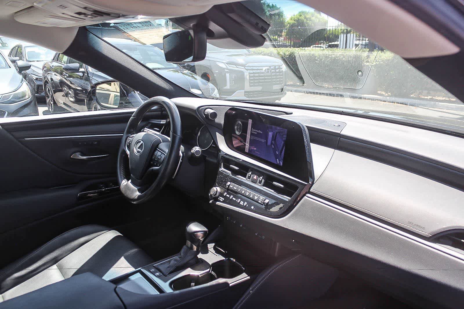 Used 2023 Lexus ES 300h w/ Premium Package FWD image 21