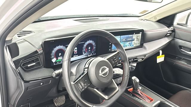 Certified 2025 Nissan Kicks SR image 35