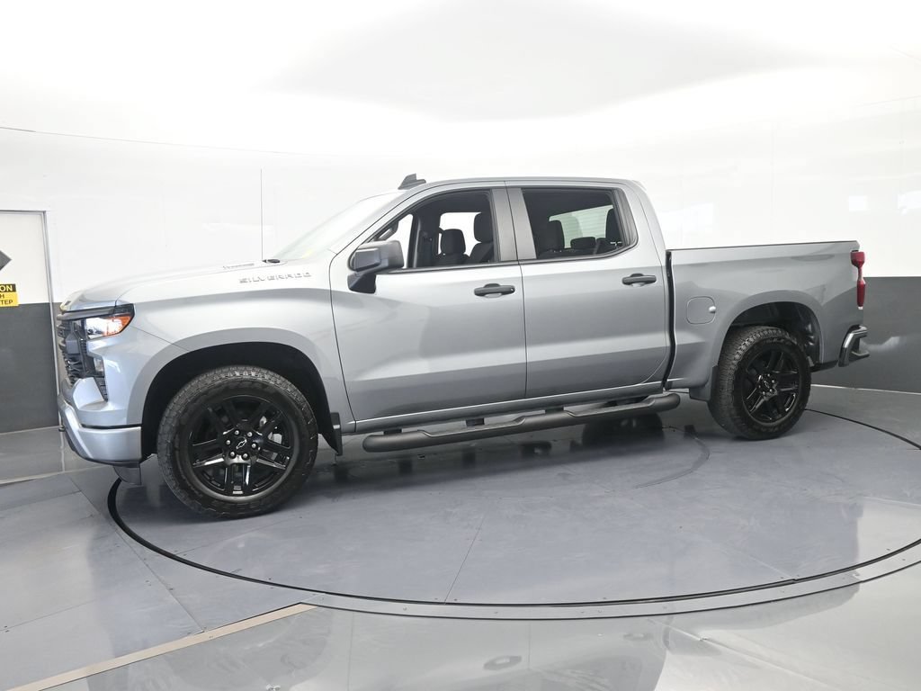 Used 2025 Chevrolet Silverado 1500 Custom w/ Turbomax Blackout Package RWD image 2