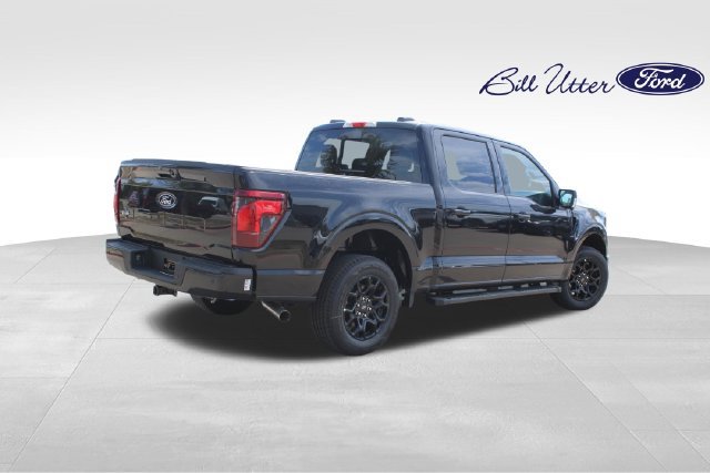 New 2026 Ford F150 XLT w/ Equipment Group 302A MID RWD image 3