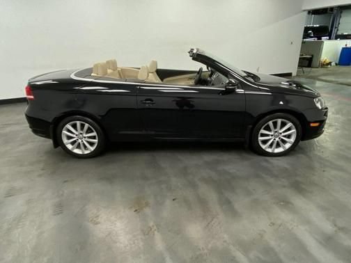 Used 2016 Volkswagen Eos Komfort FWD image 7