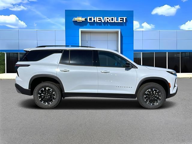 New 2026 Chevrolet Traverse Z71 w/ Enhanced Driving Package AWD/4WD image 3