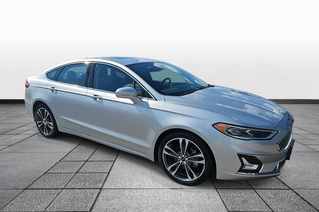 Used 2019 Ford Fusion Titanium image 3