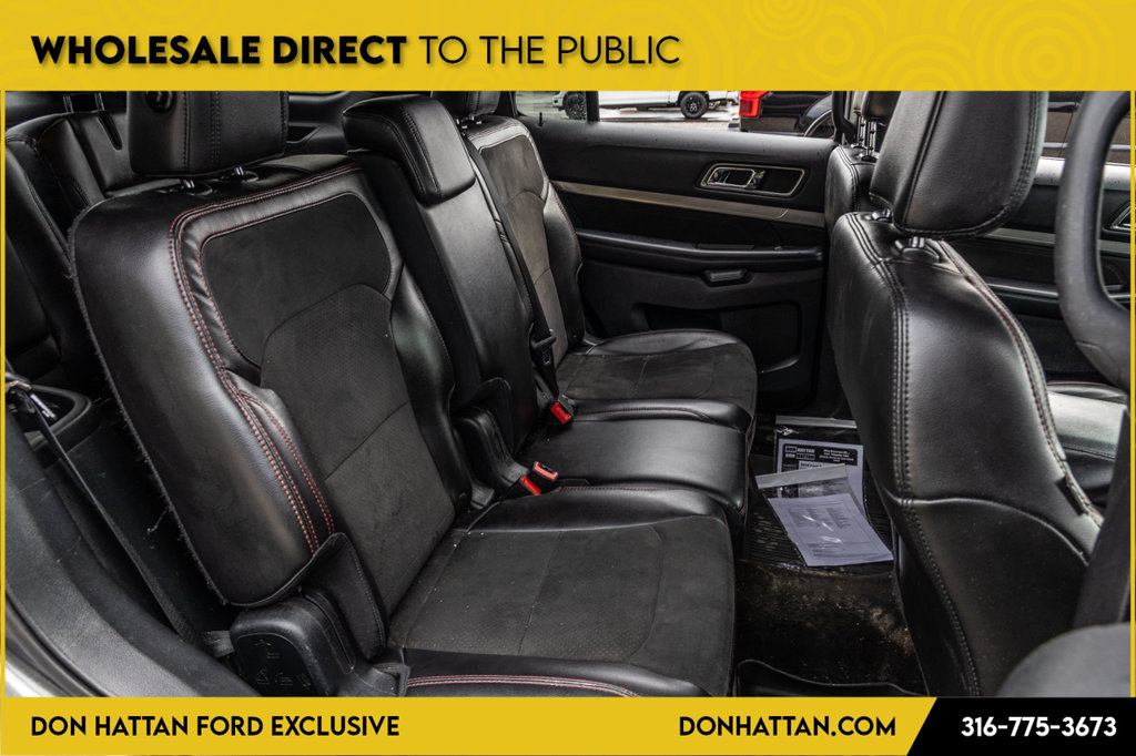 Used 2018 Ford Explorer XLT w/ Equipment Group 202A AWD/4WD image 20
