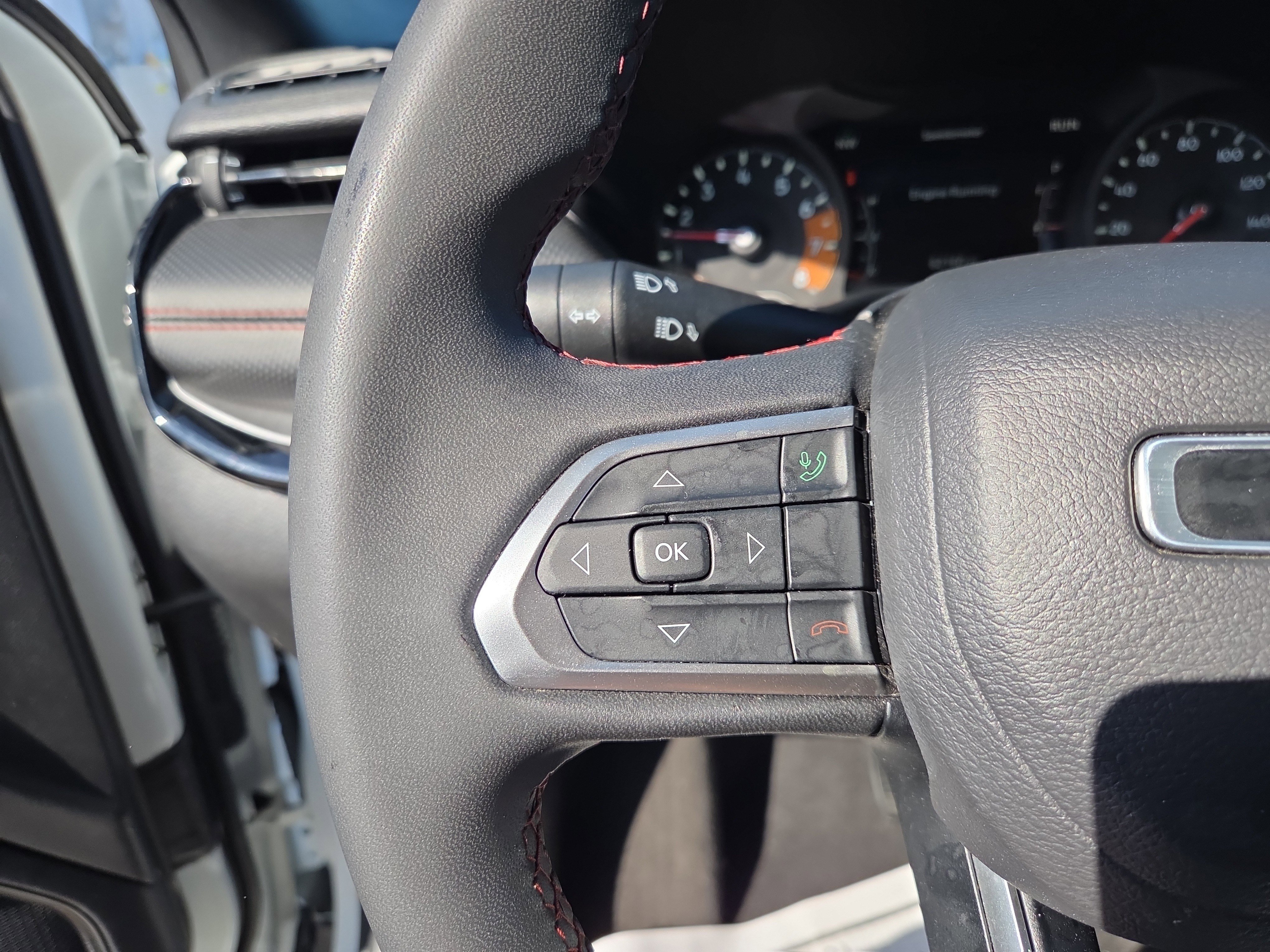 Used 2024 Jeep Compass Trailhawk image 11