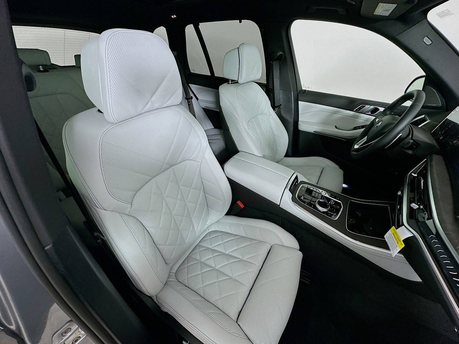New 2026 BMW X5 xDrive50e w/ Executive Package AWD/4WD image 44