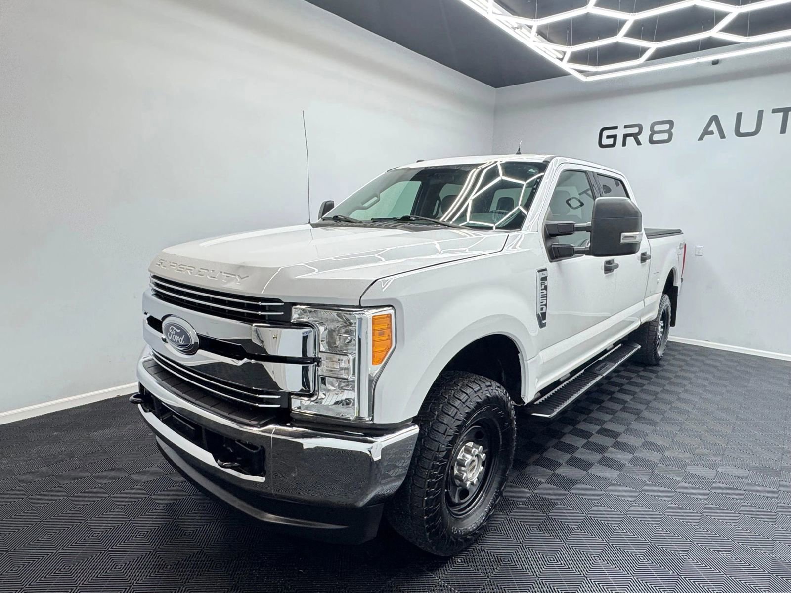 Used 2019 Ford F250 XLT image 3