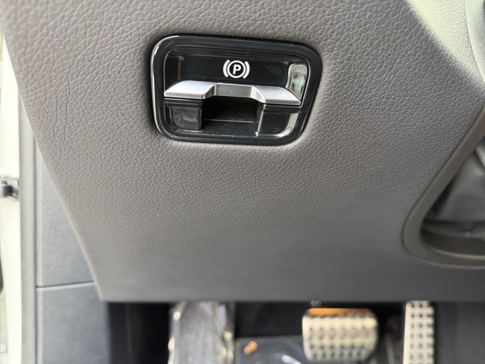 Certified 2023 Mercedes-Benz S 500 4MATIC image 24