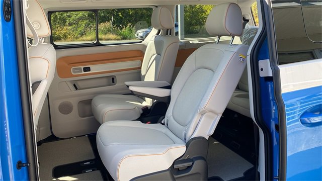 New 2025 Volkswagen ID. Buzz 1st Edition image 23