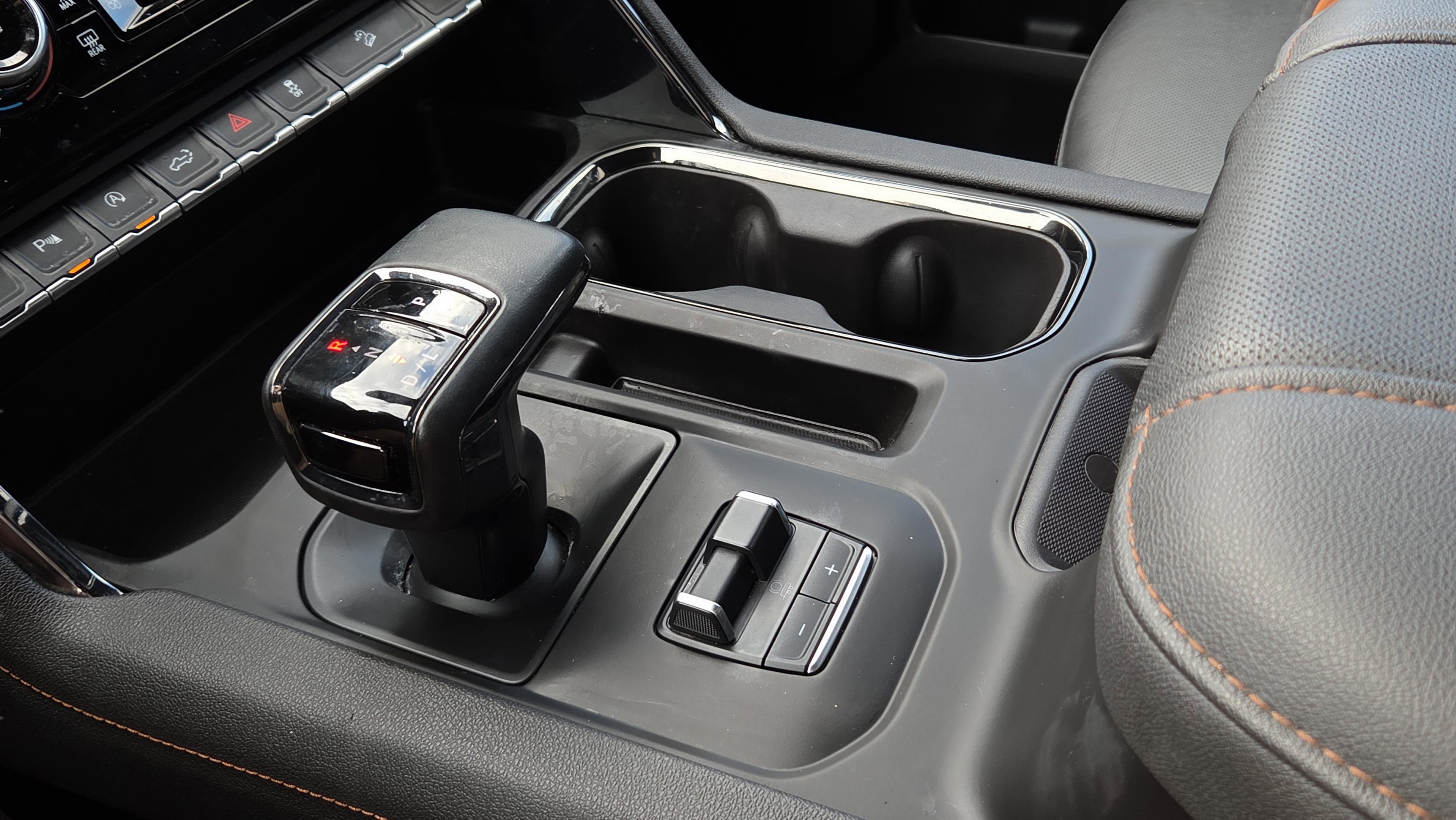 Certified 2024 GMC Sierra 1500 AT4 w/ Technology Package AWD/4WD image 27