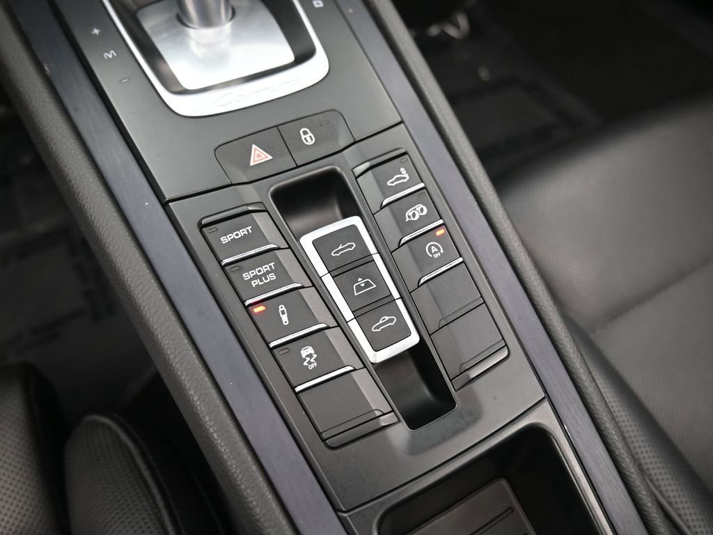 Used 2016 Porsche 911 Carrera GTS image 23