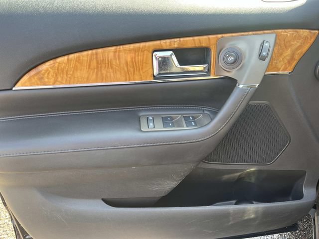 Used 2015 Lincoln MKX FWD w/ Equipment Group 102A image 30