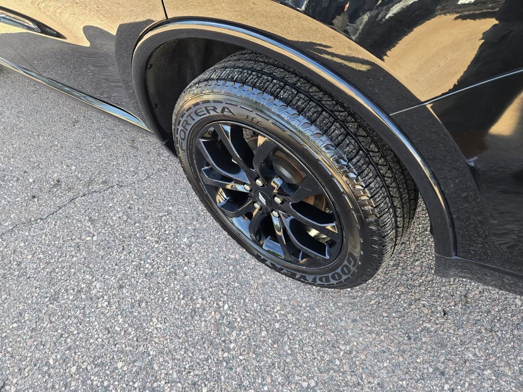 Used 2019 Dodge Durango SXT image 6