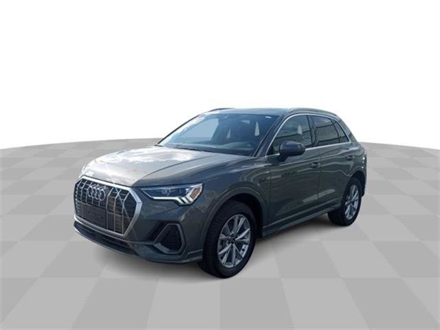 Used 2023 Audi Q3 2.0T Premium image 34