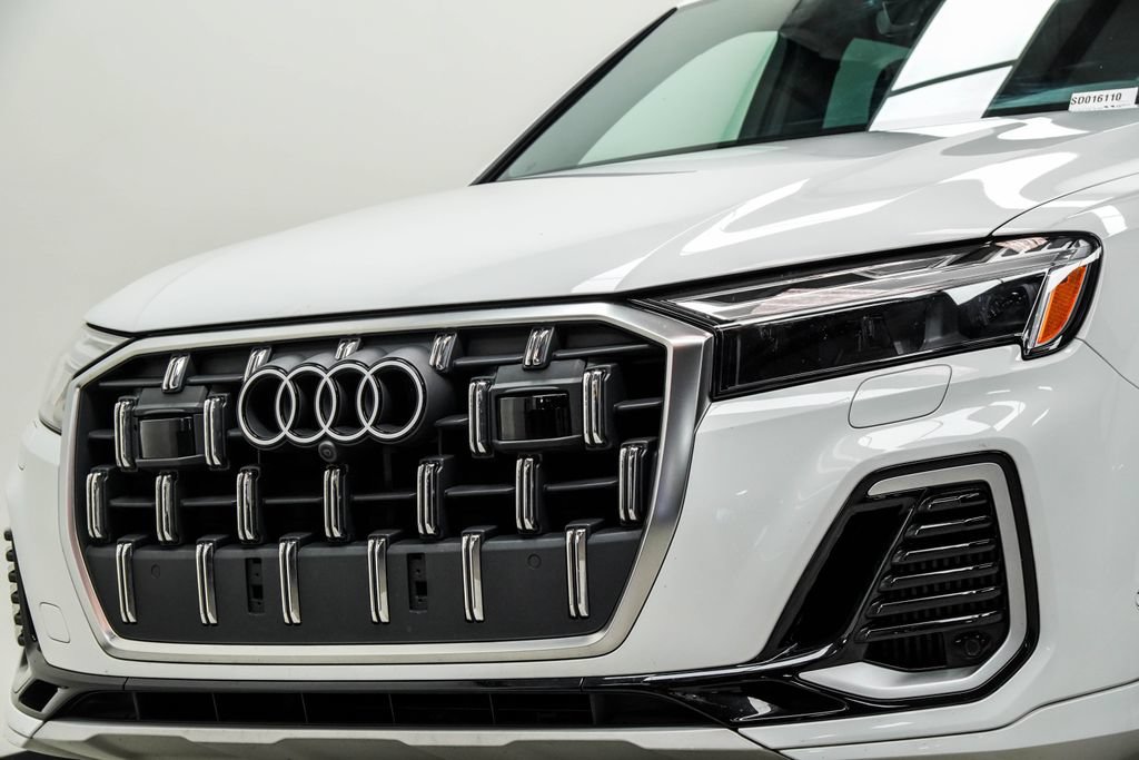 Used 2025 Audi Q7 3.0T Premium Plus AWD/4WD image 2