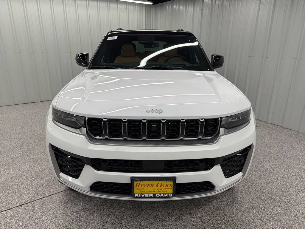 New 2026 Jeep Grand Cherokee Summit AWD/4WD image 2