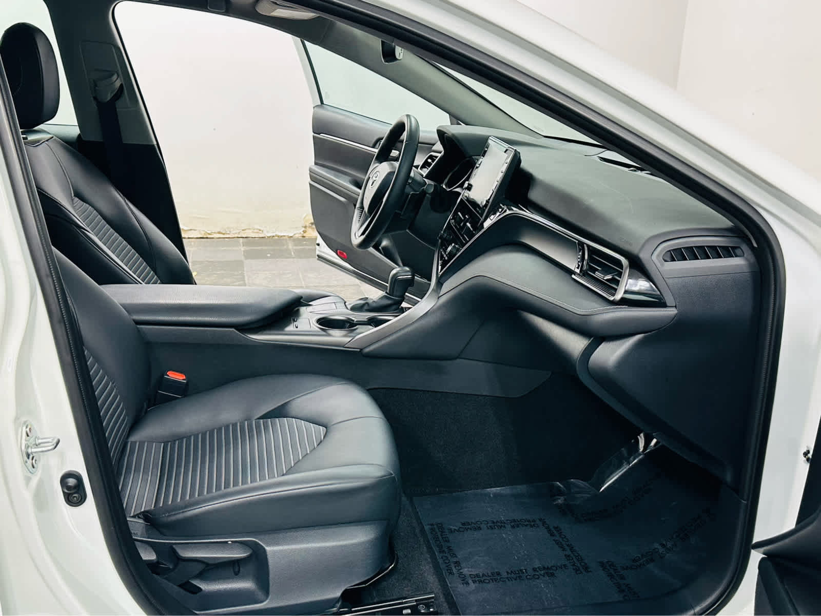 Certified 2023 Toyota Camry SE w/ Cold Weather Package FWD image 7