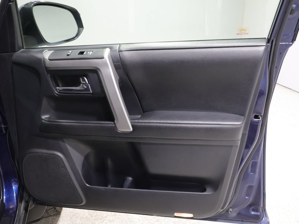 Used 2014 Toyota 4Runner SR5 Premium AWD/4WD image 23