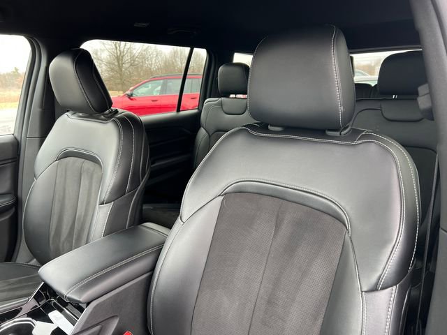 Certified 2023 Jeep Grand Cherokee L Laredo AWD/4WD image 15