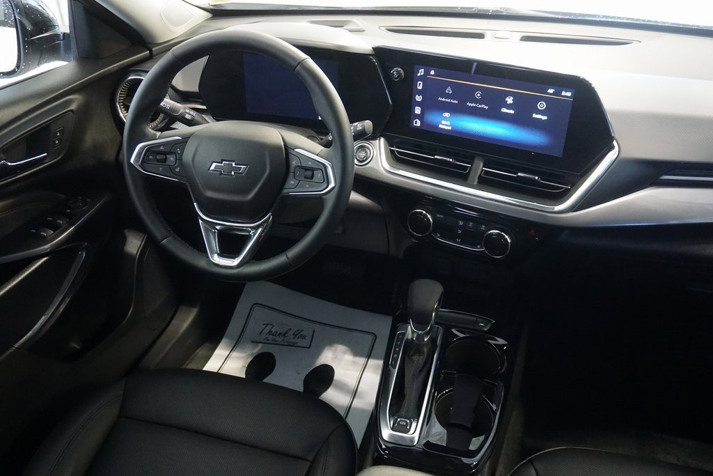 Used 2025 Chevrolet Trax ACTIV w/ Sunroof Package image 29