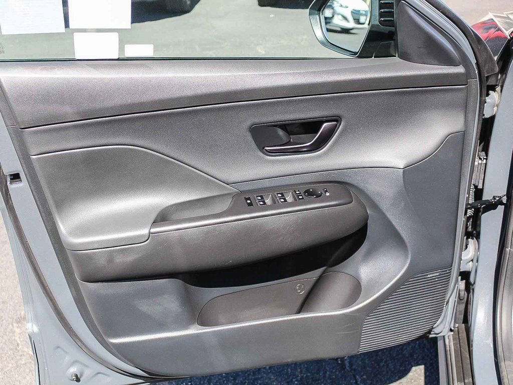 Certified 2025 Hyundai Kona N Line image 23