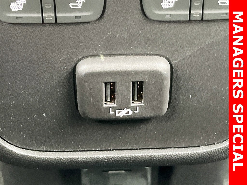 Used 2024 Chevrolet Equinox Premier image 26