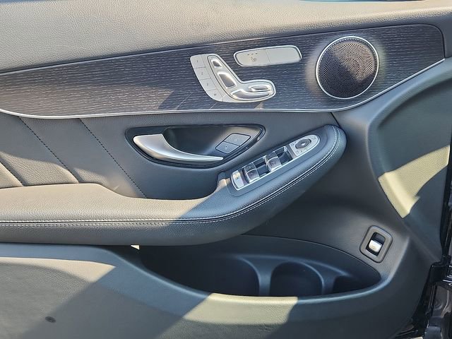 Used 2022 Mercedes-Benz GLC 300 4MATIC image 12