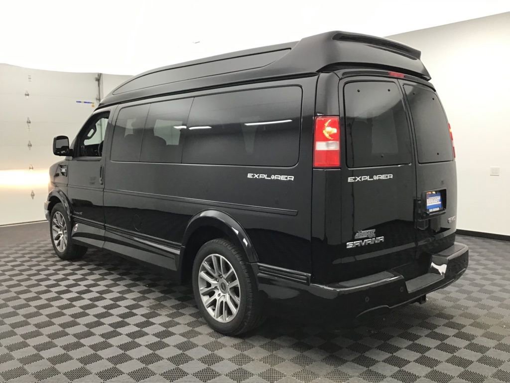 Used 2021 GMC Savana 2500 image 12