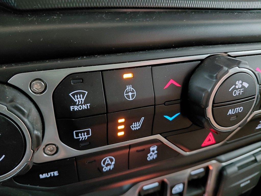 Certified 2022 Jeep Gladiator Overland w/ Popular Equipment Package image 49