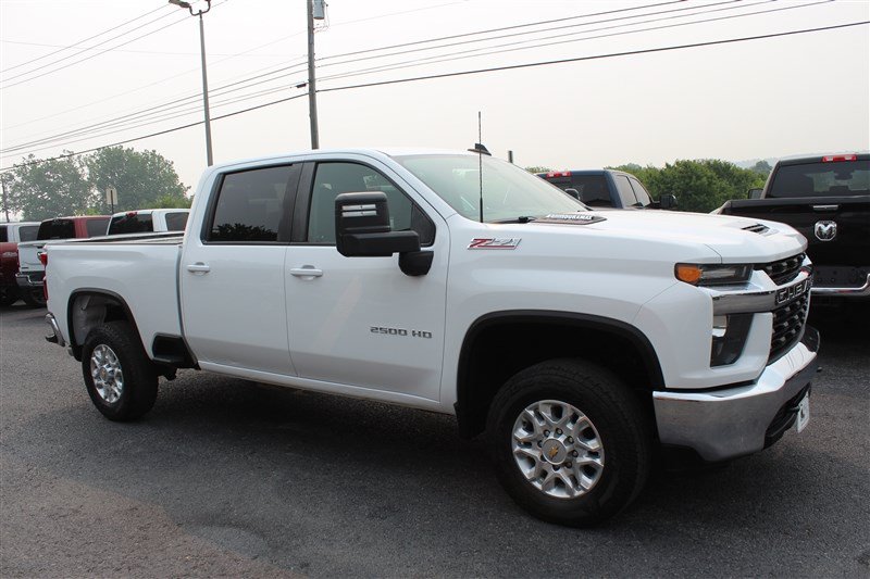 Used 2021 Chevrolet Silverado 2500 LT w/ Z71 Off-Road Package AWD/4WD image 9