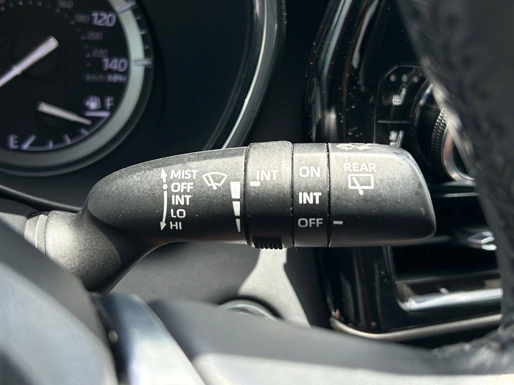 Used 2021 Toyota Highlander Limited AWD/4WD image 30