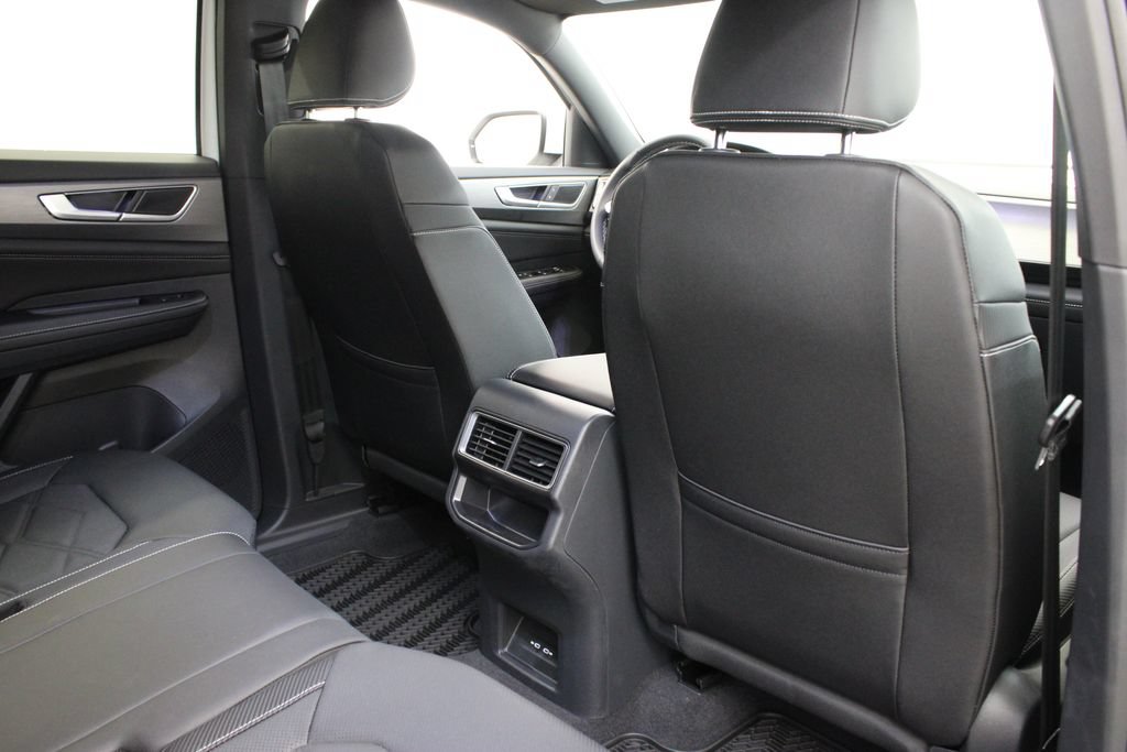 New 2026 Volkswagen Atlas Cross Sport SE FWD image 19