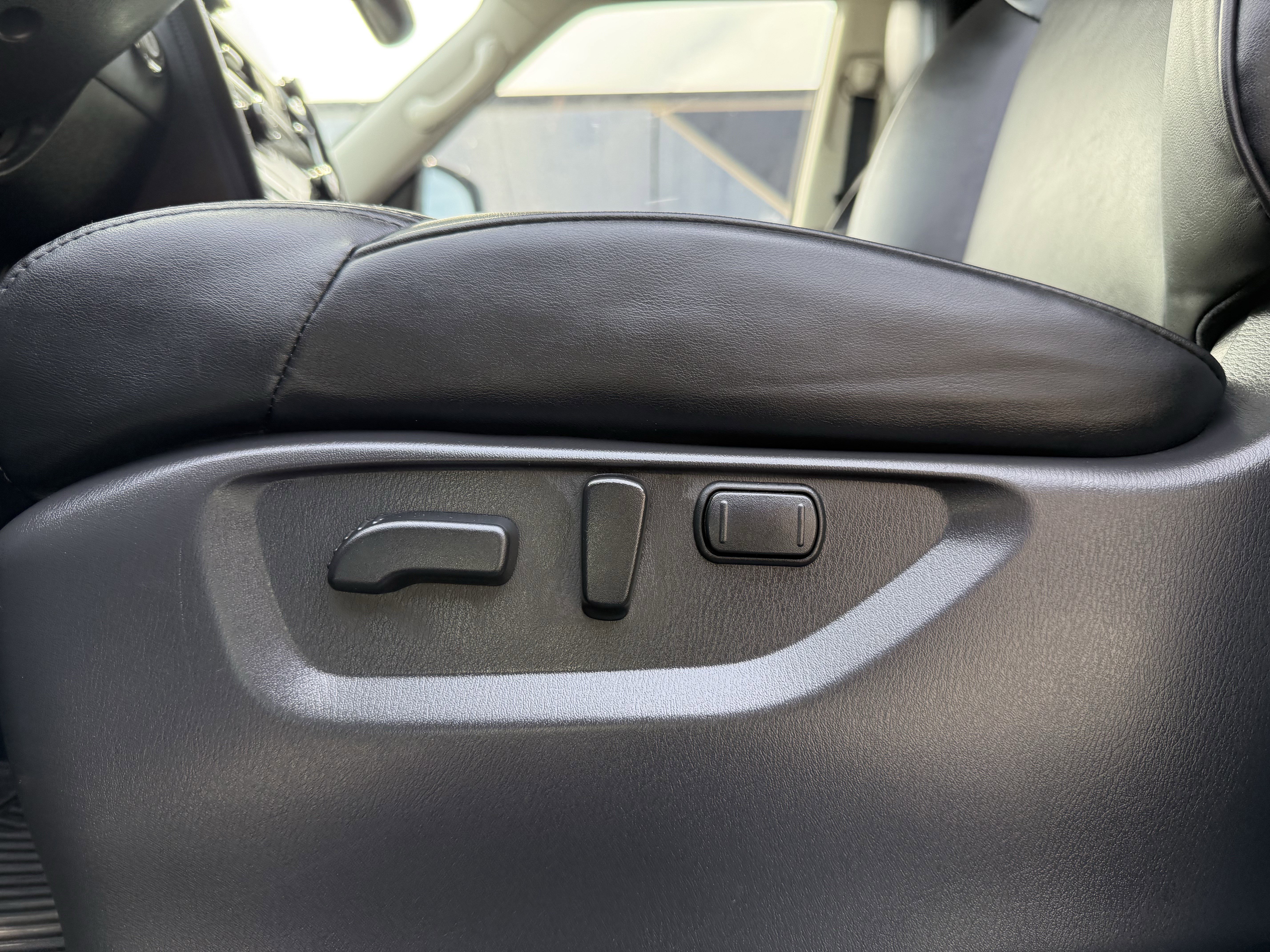 Used 2023 Nissan Armada SV w/ Cargo Package image 20